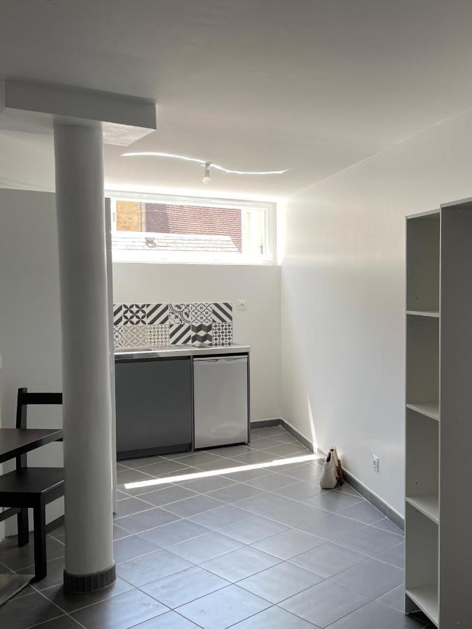 Un Studio Dans La Residence Sjt Alençon Eksteriør bilde