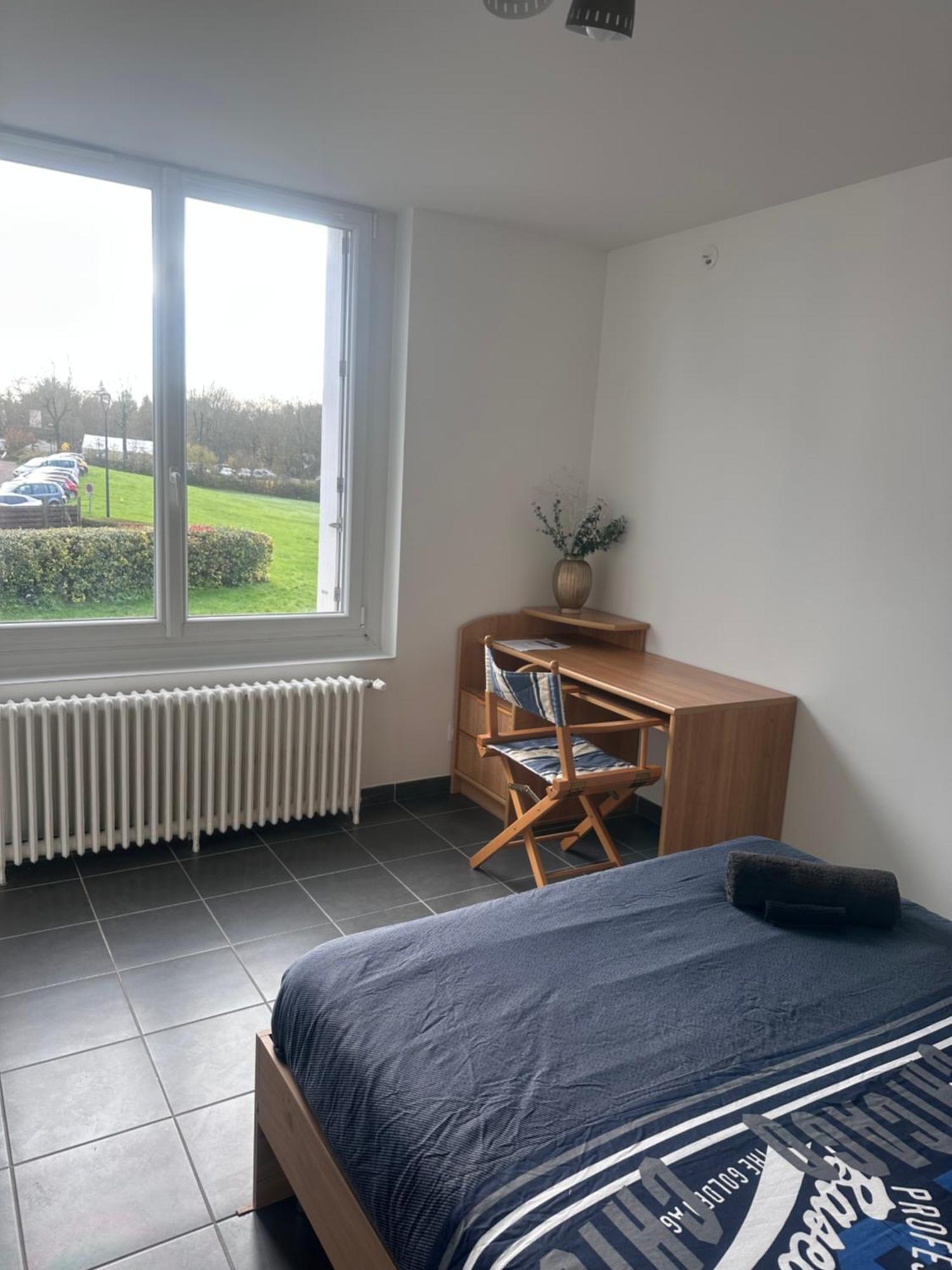 Un Studio Dans La Residence Sjt Alençon Eksteriør bilde